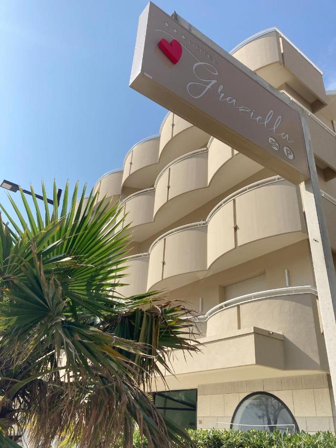 Hotel Graziella Rimini Exterior photo
